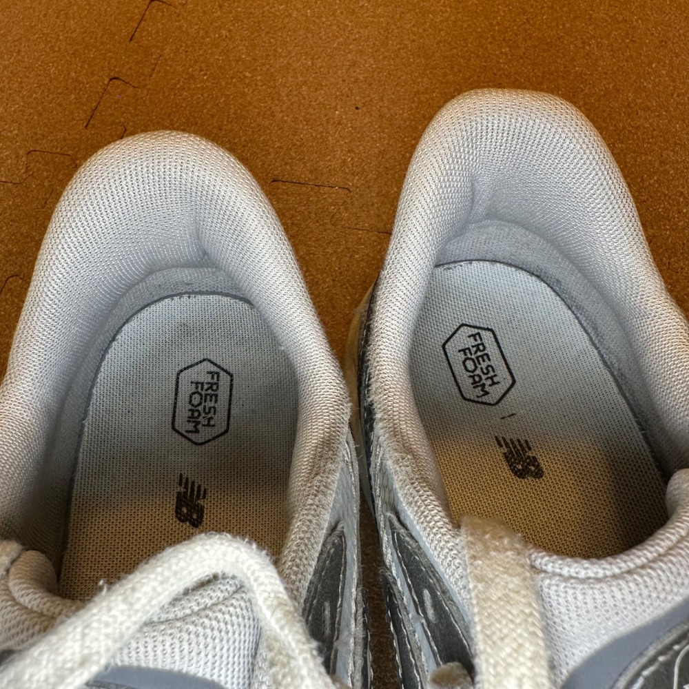 New Balance Fresh Foam Arishi v4 Mens 10.5 Grey Silver Running Shoes MARISTG4 - Picture 7 of 11